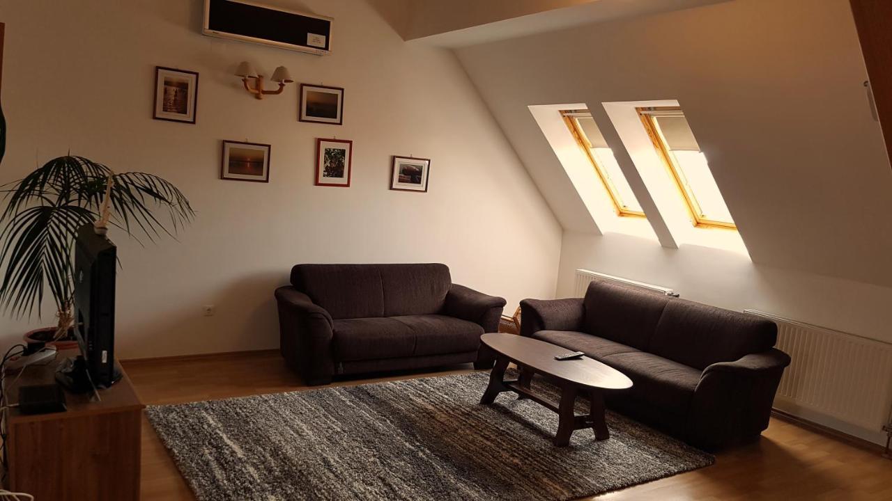 Aaa-Apartment 2 Balatonfured Bagian luar foto