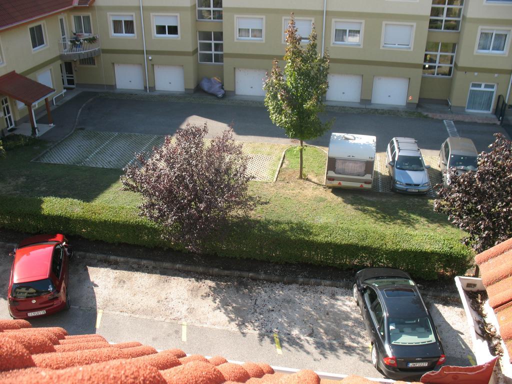 Aaa-Apartment 2 Balatonfured Bagian luar foto